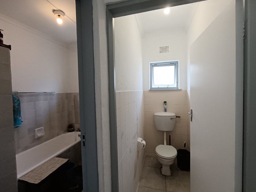 To Let 3 Bedroom Property for Rent in Glentana Western Cape